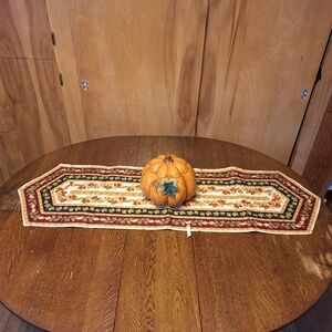 Handmade "Autumn" Quilted Table Runner, NWT🍁